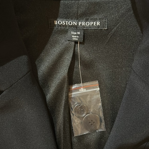 Boston Proper Black Blazer. New. Size 16 - Picture 7 of 13